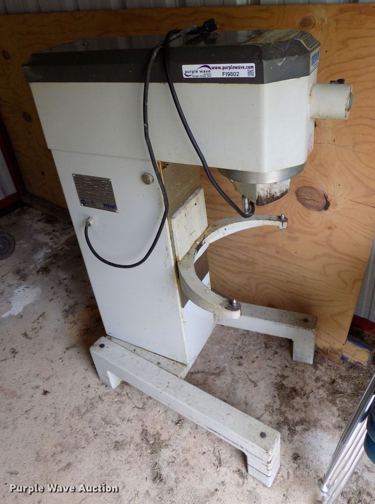 image for item FI9802 Titan GP630F food mixer