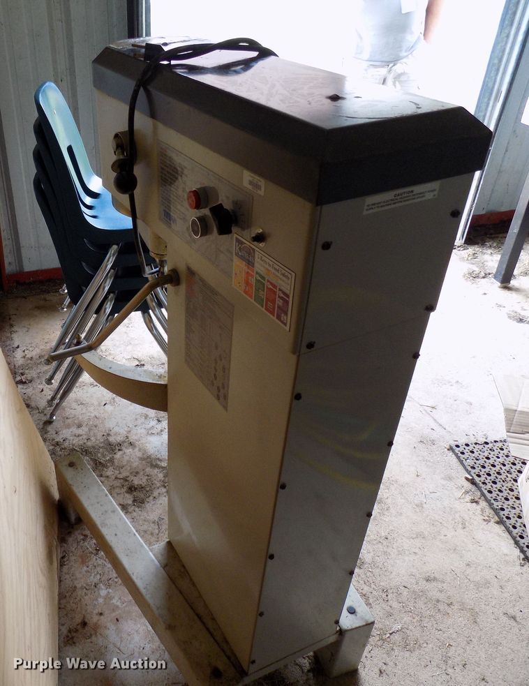 image for item FI9802 Titan GP630F food mixer