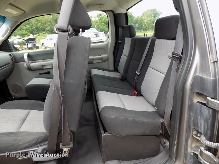image for item FI9811 2007 Chevrolet Silverado 1500 Ext. Cab pickup truck