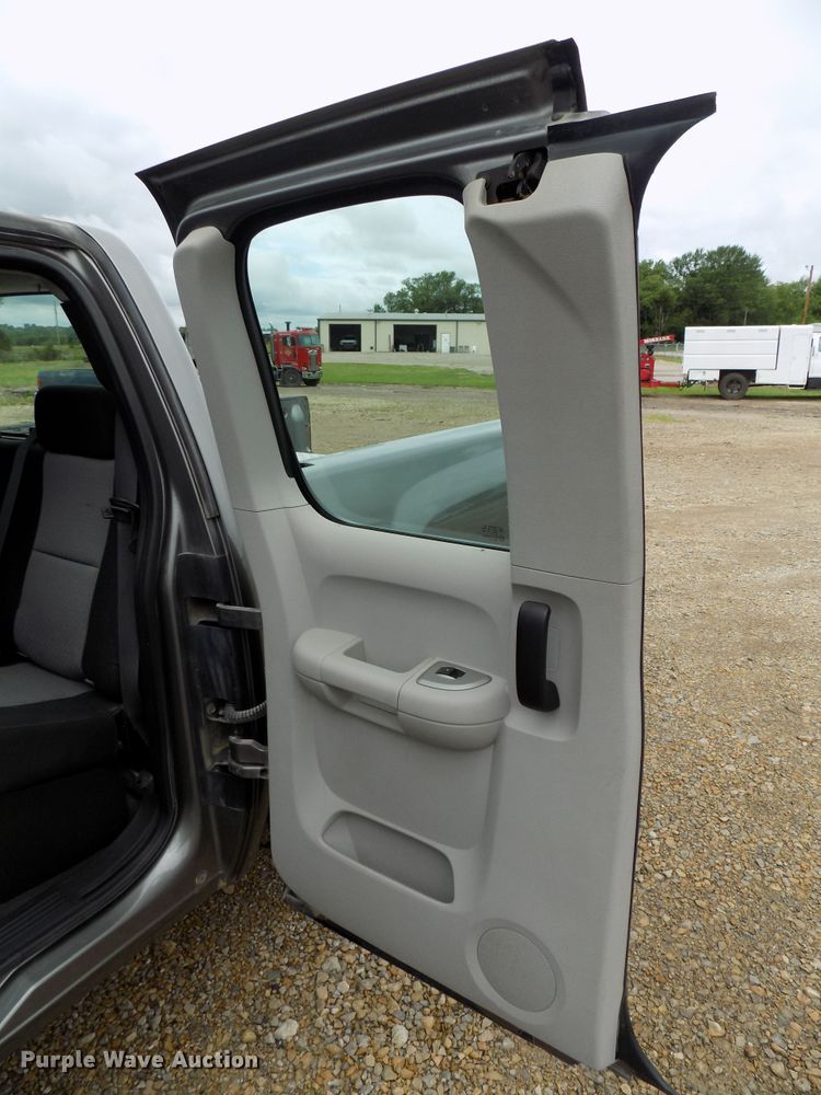 image for item FI9811 2007 Chevrolet Silverado 1500 Ext. Cab pickup truck