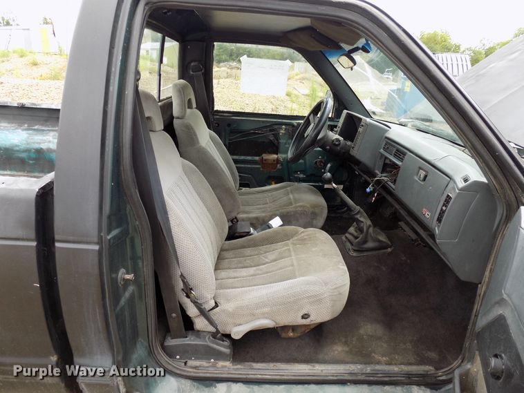 image for item FI9812 1993 Chevrolet S10 pickup truck