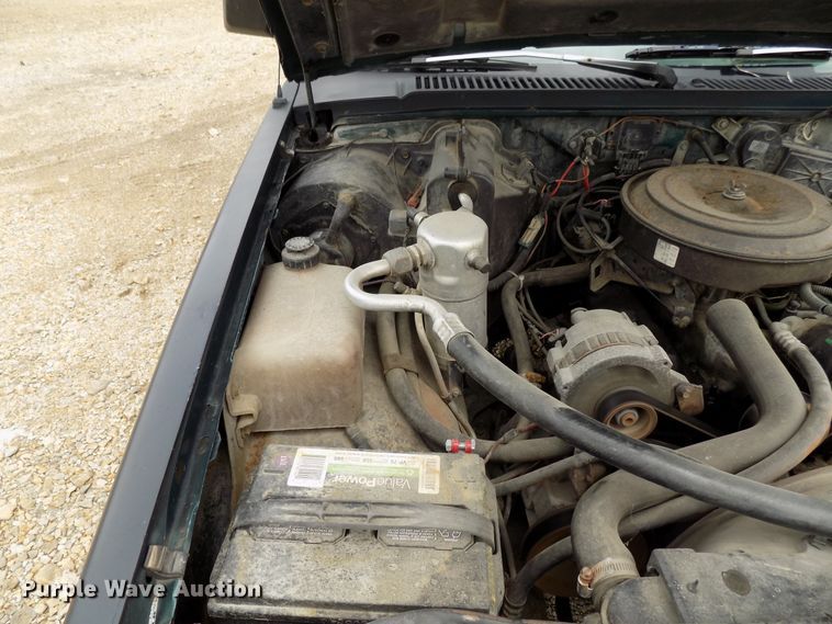 image for item FI9812 1993 Chevrolet S10 pickup truck