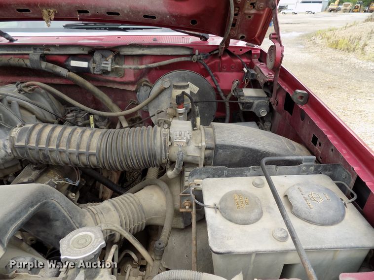 image for item FI9813 1995 Ford F150 pickup truck