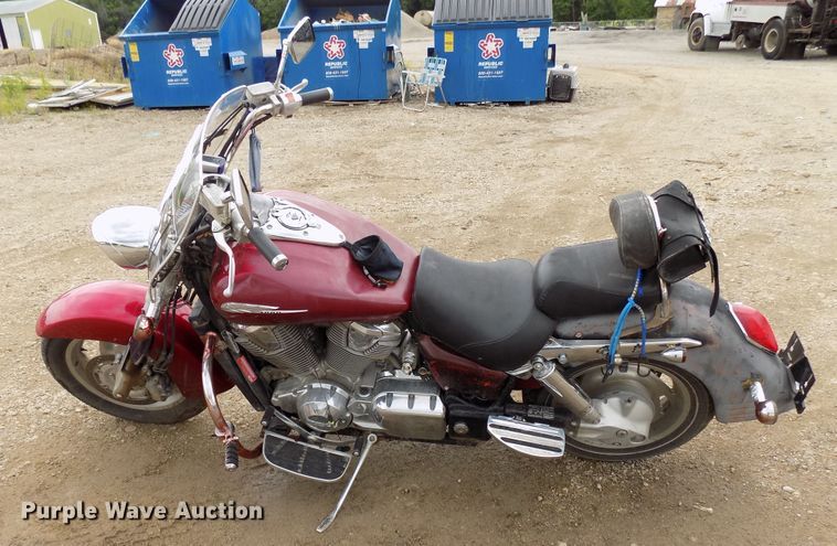 image for item FI9814 2003 Honda VTX1800R/VTX motorcycle