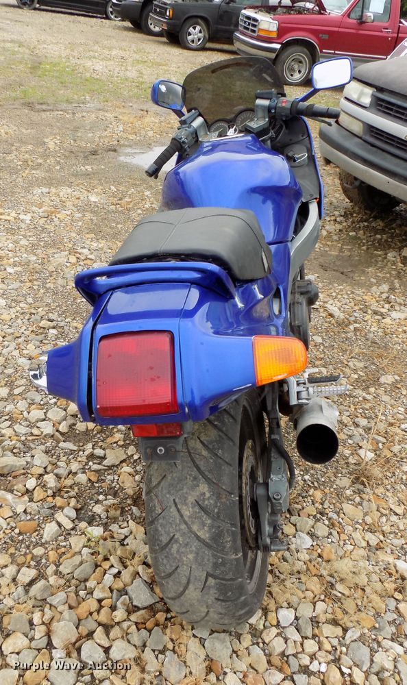 image for item FI9815 1990 Kawasaki ZXT10C motorcycle