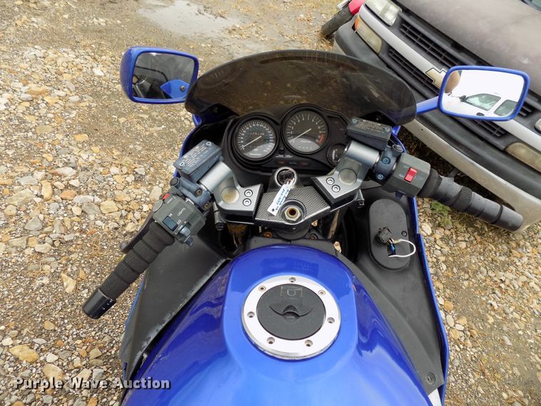 image for item FI9815 1990 Kawasaki ZXT10C motorcycle