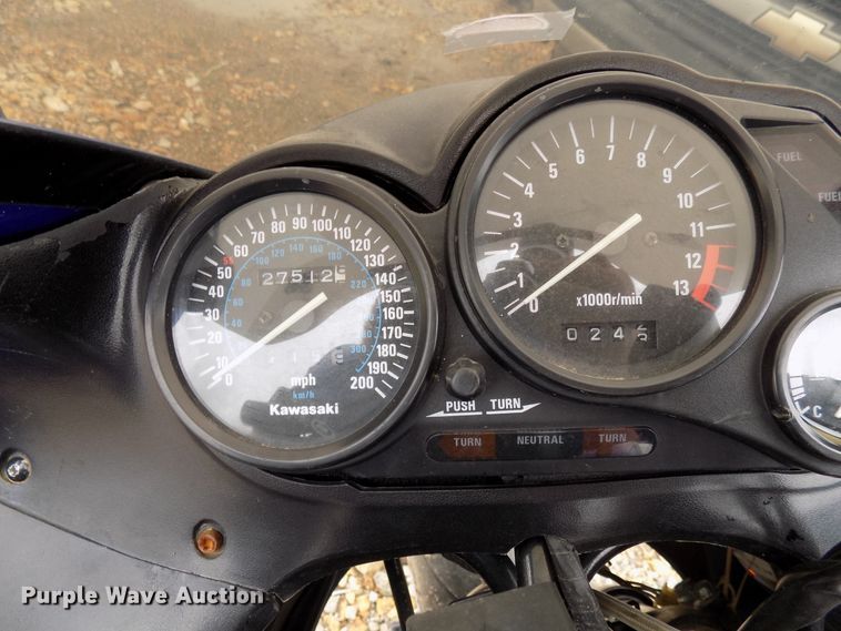 image for item FI9815 1990 Kawasaki ZXT10C motorcycle