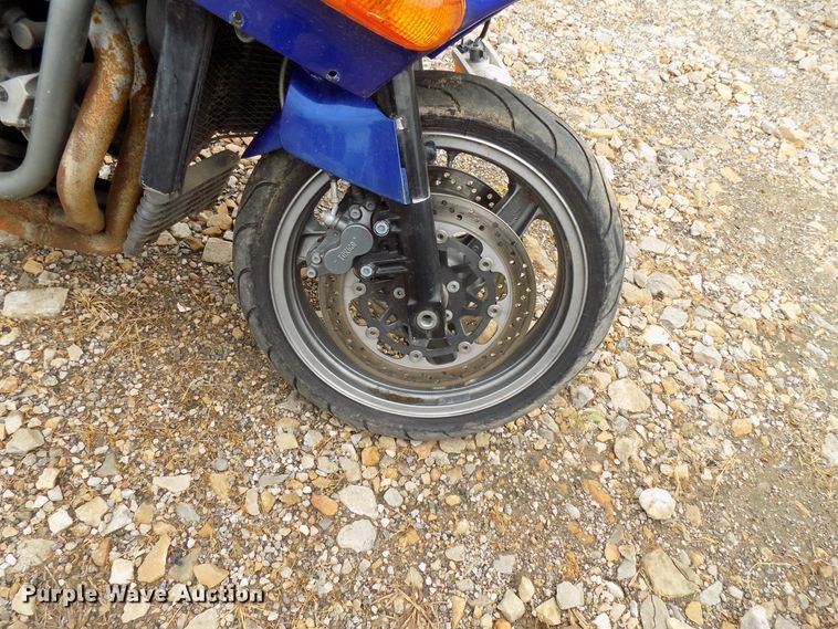 image for item FI9815 1990 Kawasaki ZXT10C motorcycle