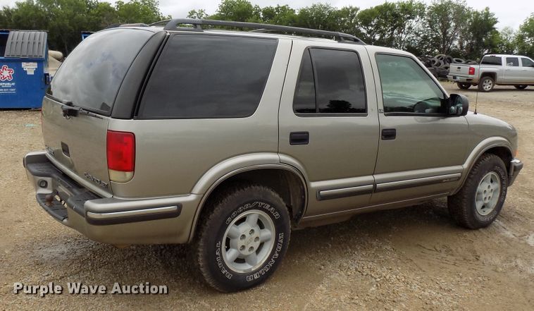 image for item FI9818 1999 Chevrolet Blazer SUV