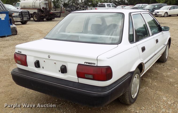image for item FI9819 1991 Geo Prizm