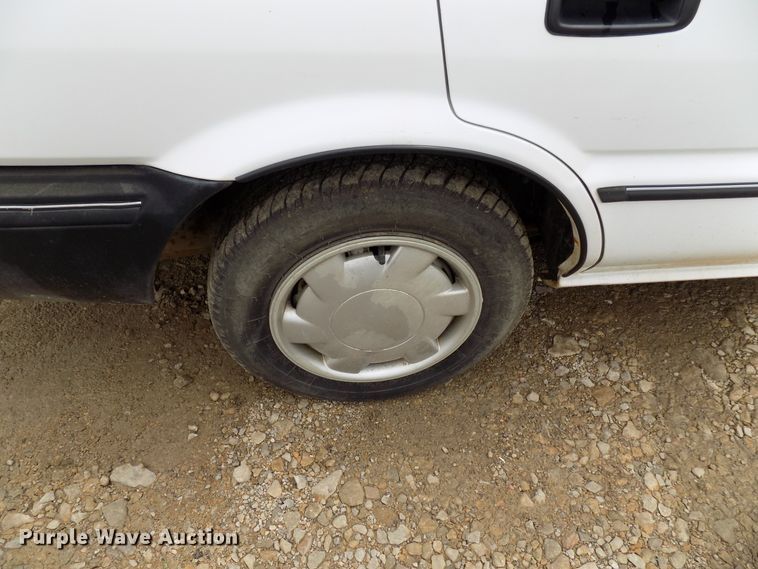 image for item FI9819 1991 Geo Prizm