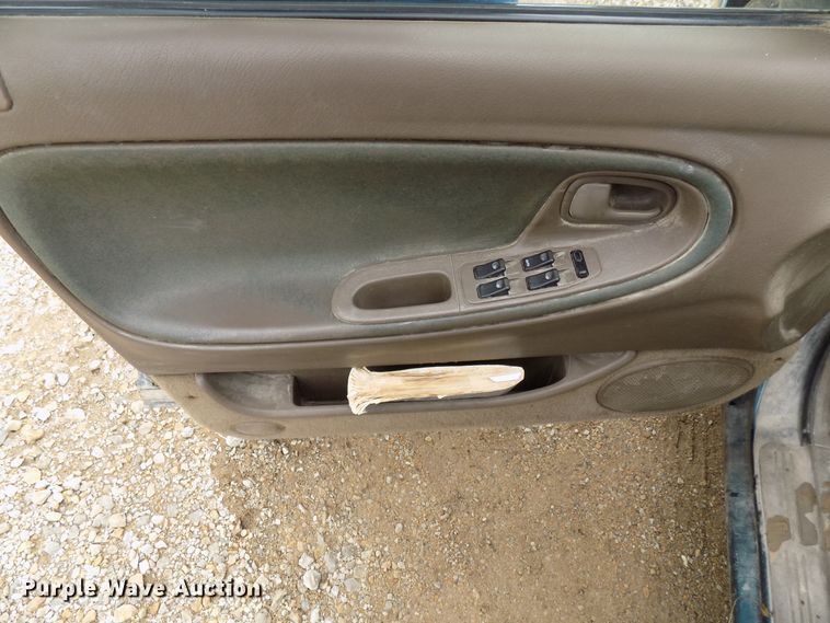 image for item FI9821 1996 Mazda 626