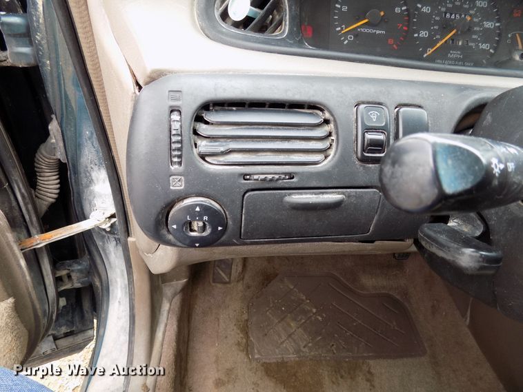 image for item FI9821 1996 Mazda 626