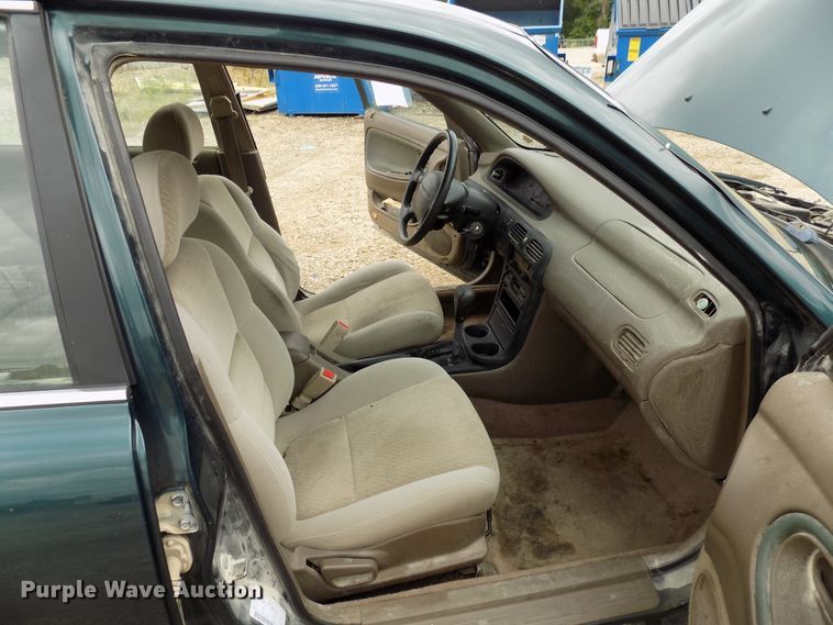 image for item FI9821 1996 Mazda 626