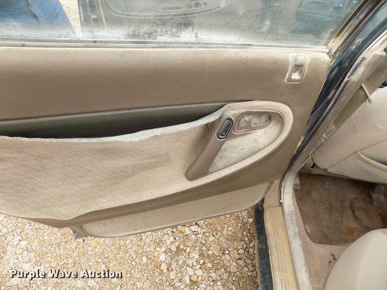 image for item FI9821 1996 Mazda 626