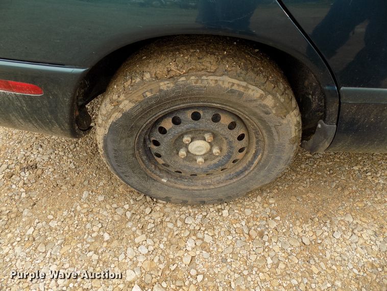 image for item FI9821 1996 Mazda 626