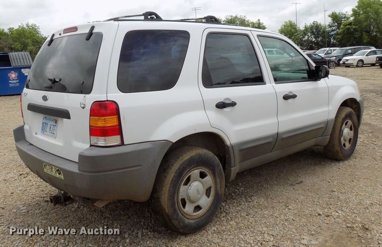 image for item FI9824 2001 Ford Escape SUV