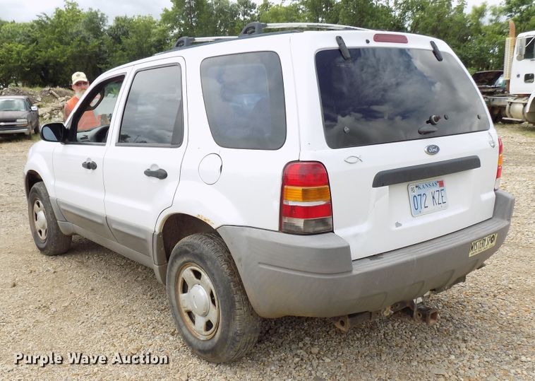 image for item FI9824 2001 Ford Escape SUV