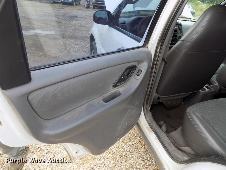 image for item FI9824 2001 Ford Escape SUV