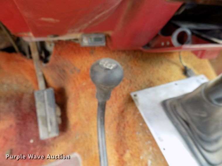 image for item FI9825 1988 Ford F150 pickup truck