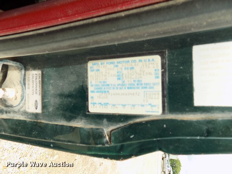 image for item FI9825 1988 Ford F150 pickup truck