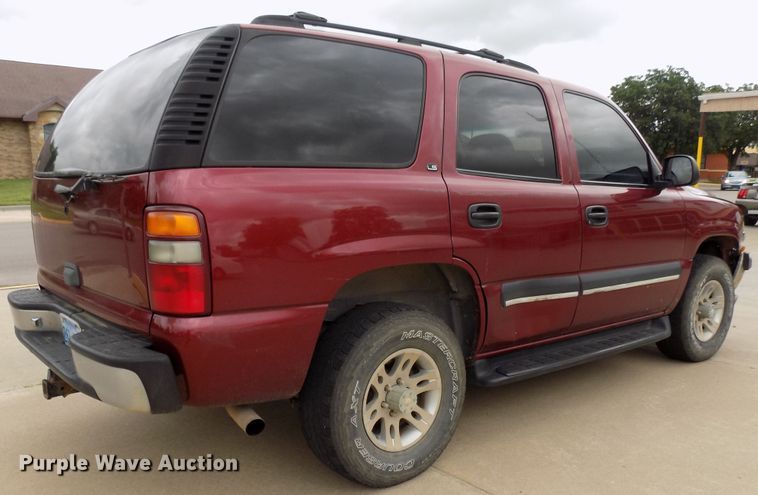 image for item FI9830 2002 Chevrolet Tahoe SUV