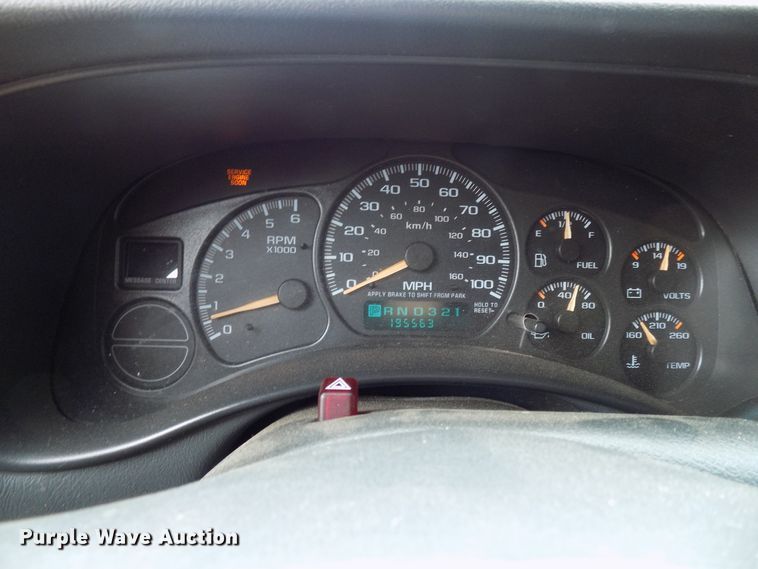 image for item FI9830 2002 Chevrolet Tahoe SUV