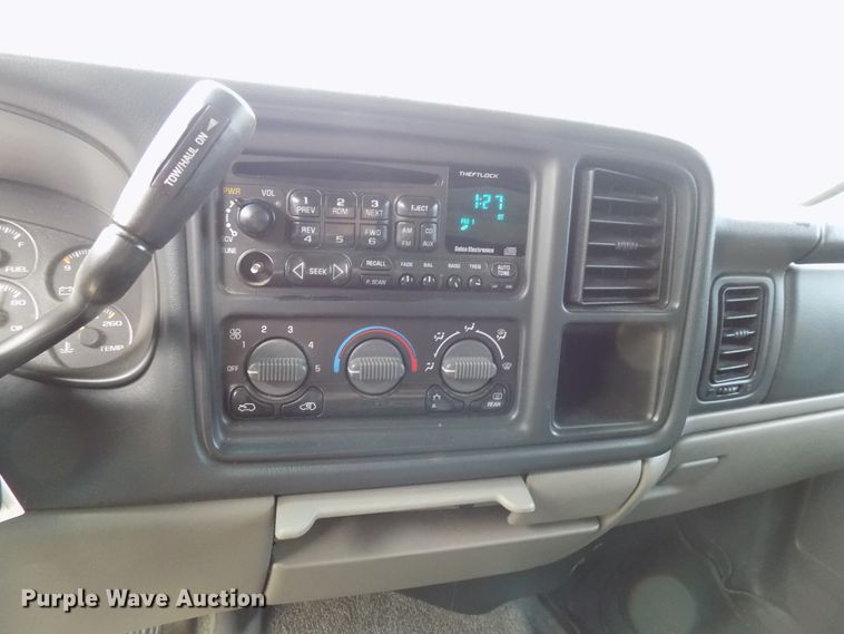 image for item FI9830 2002 Chevrolet Tahoe SUV