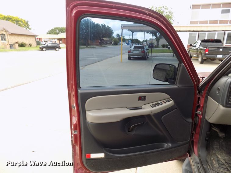 image for item FI9830 2002 Chevrolet Tahoe SUV