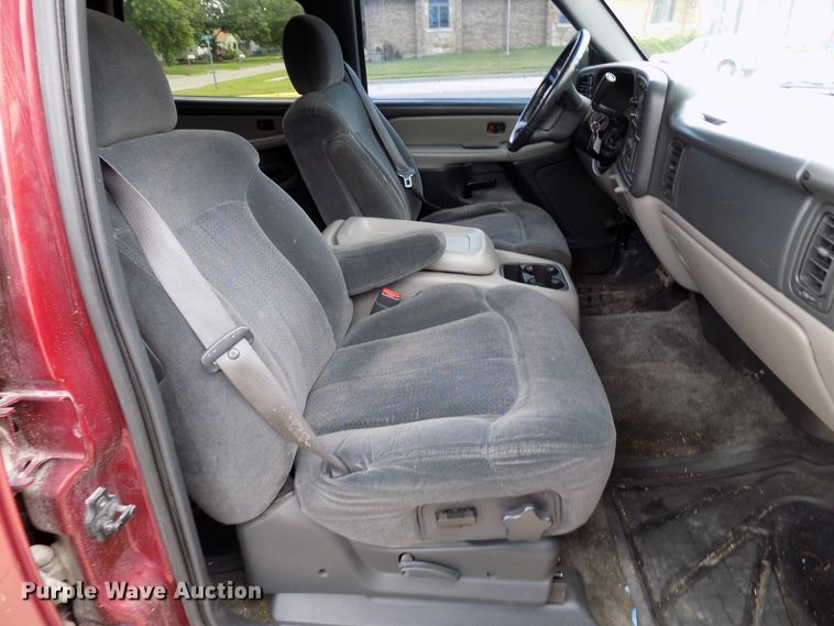 image for item FI9830 2002 Chevrolet Tahoe SUV