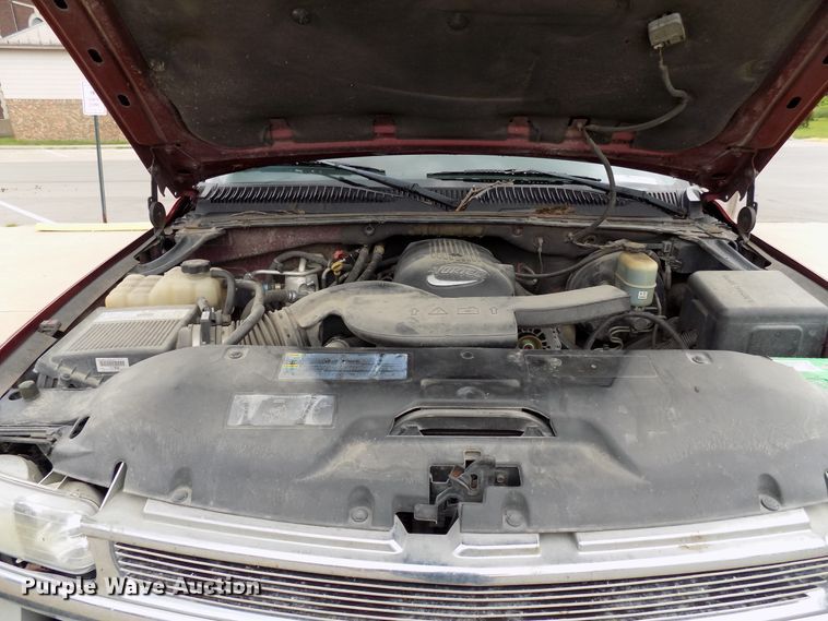 image for item FI9830 2002 Chevrolet Tahoe SUV