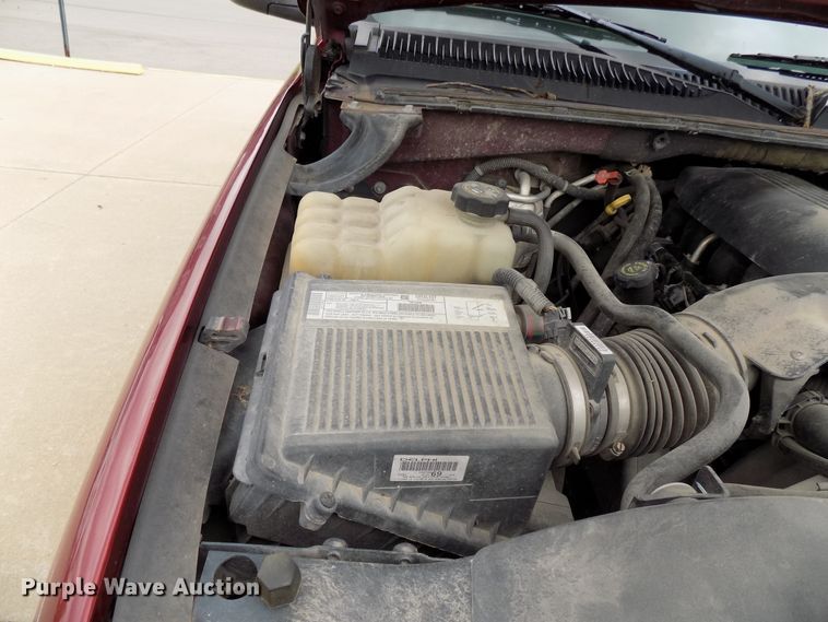 image for item FI9830 2002 Chevrolet Tahoe SUV