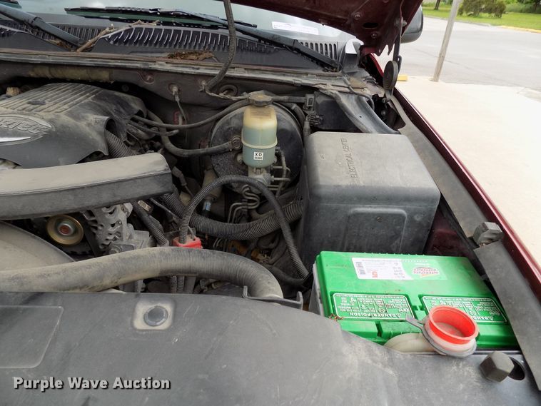 image for item FI9830 2002 Chevrolet Tahoe SUV