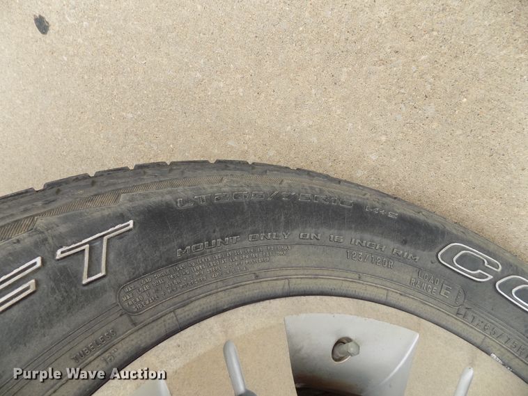 image for item FI9830 2002 Chevrolet Tahoe SUV