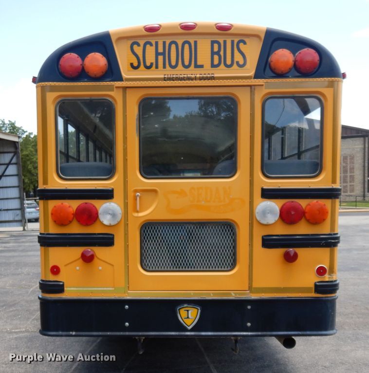 image for item FI9854 2005 International CE300 school bus