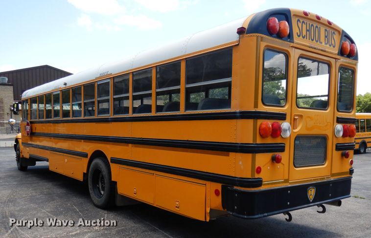 image for item FI9854 2005 International CE300 school bus