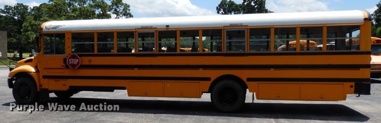 image for item FI9854 2005 International CE300 school bus