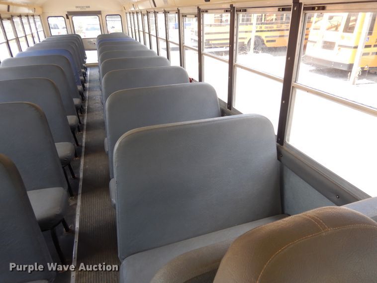 image for item FI9854 2005 International CE300 school bus