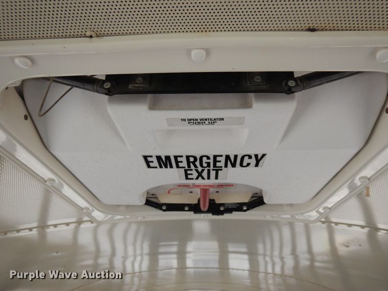 image for item FI9854 2005 International CE300 school bus