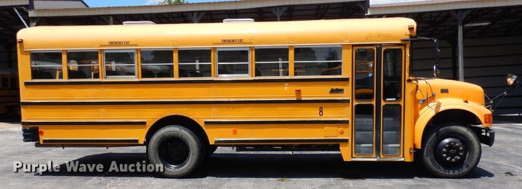 image for item FI9855 1999 International 3800 school bus