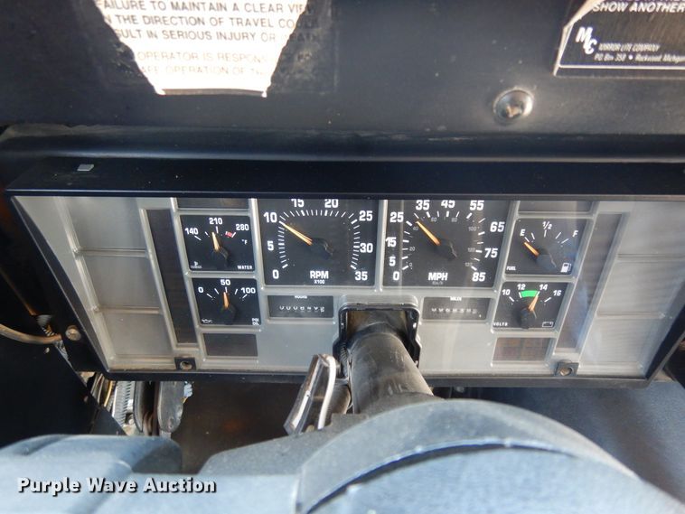 image for item FI9855 1999 International 3800 school bus