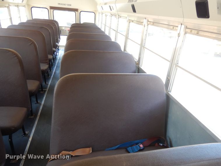 image for item FI9855 1999 International 3800 school bus