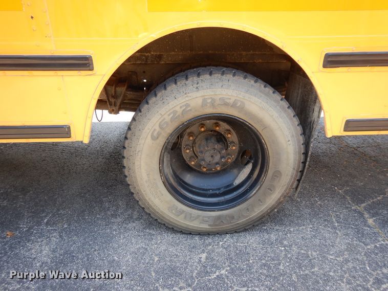 image for item FI9855 1999 International 3800 school bus