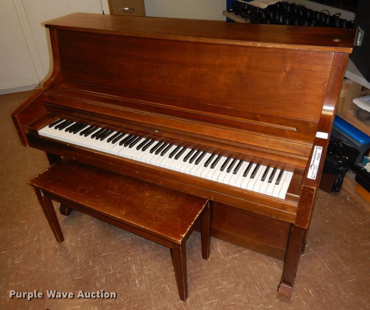 image for item FI9858 (2) upright pianos