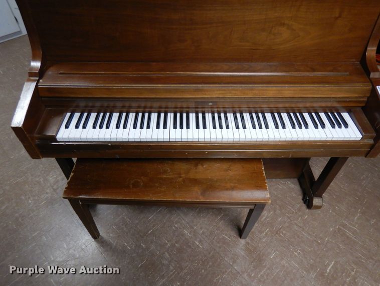 image for item FI9858 (2) upright pianos