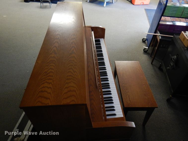 image for item FI9858 (2) upright pianos
