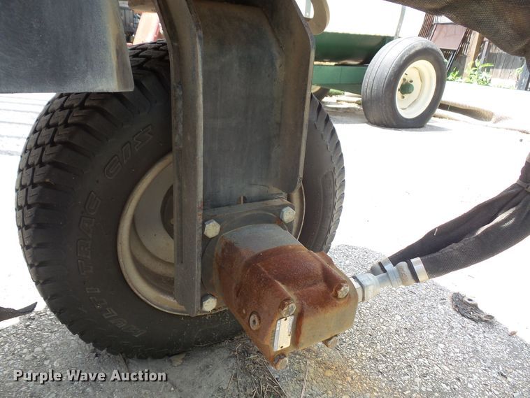 image for item FJ9141 2009 Jacobsen Tri-King 1900D lawn mower