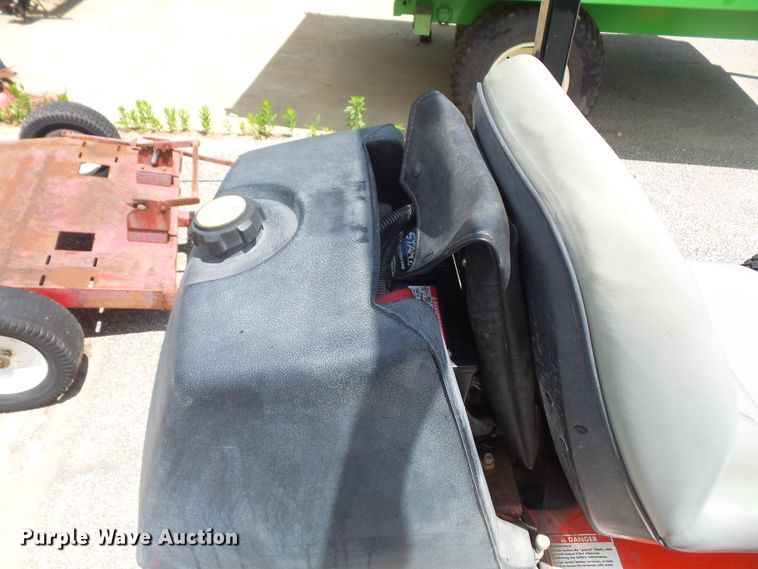 image for item FJ9141 2009 Jacobsen Tri-King 1900D lawn mower