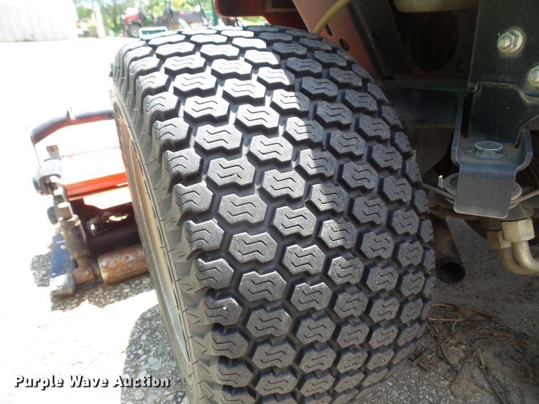 image for item FJ9141 2009 Jacobsen Tri-King 1900D lawn mower