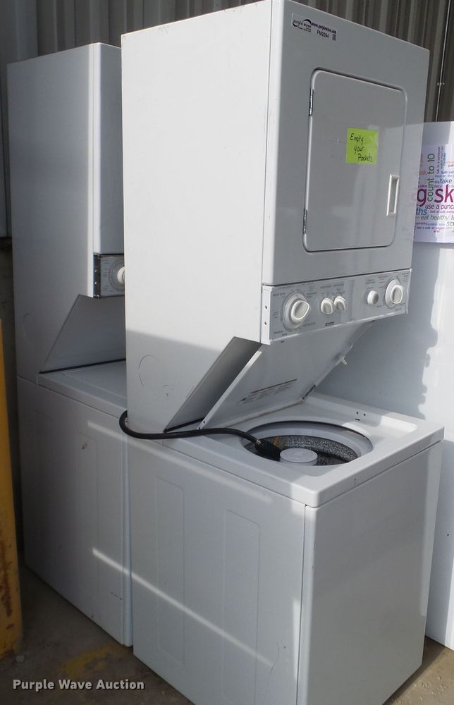 (2) washer/dryer combinations in Des Moines, IA Item FM9394 for sale